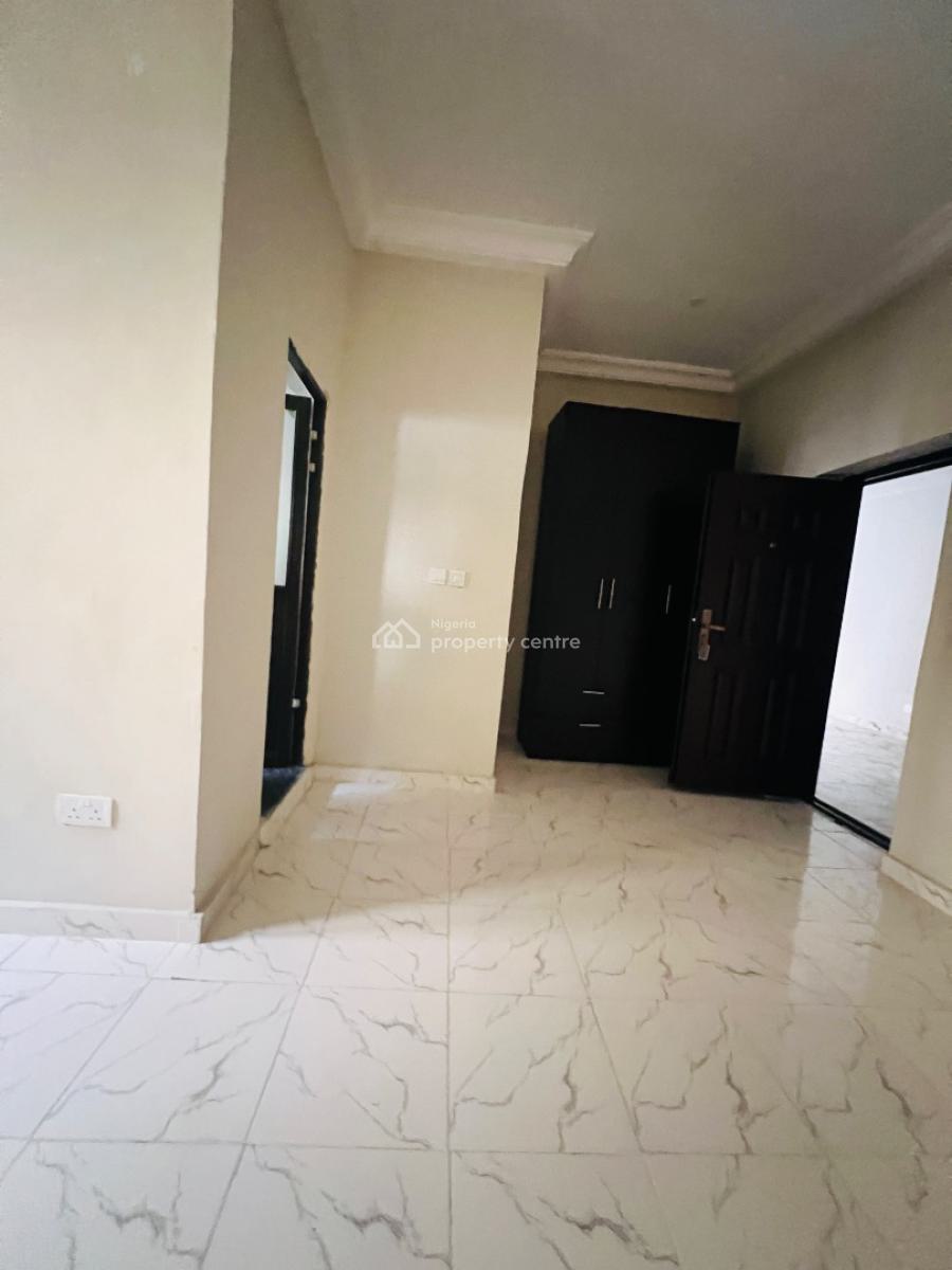 Beautiful 3 Bedroom Apartment in a Secured Neighborhood Very Spacious, Fidiso Estate, Juat After Sangotedo Shoperight, Abijo, Lekki, Lagos, Flat / Apartment for Rent