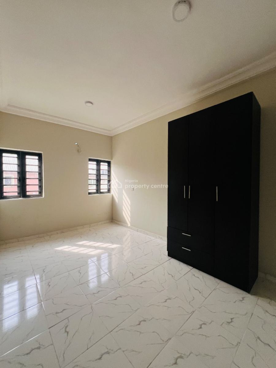Beautiful 3 Bedroom Apartment in a Secured Neighborhood Very Spacious, Fidiso Estate, Juat After Sangotedo Shoperight, Abijo, Lekki, Lagos, Flat / Apartment for Rent