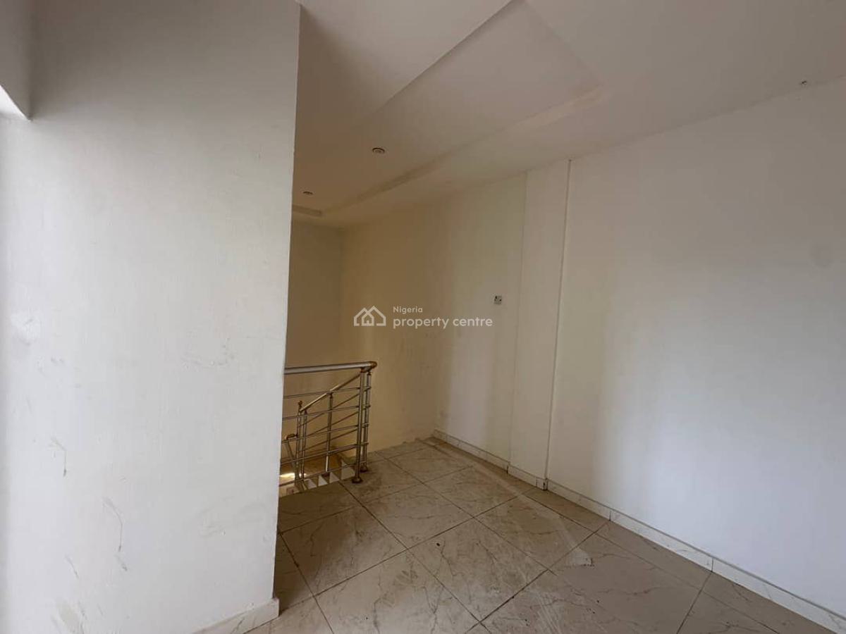 Standard 3 Bedroom Duplex, Ajah, Lagos, Terraced Duplex for Rent