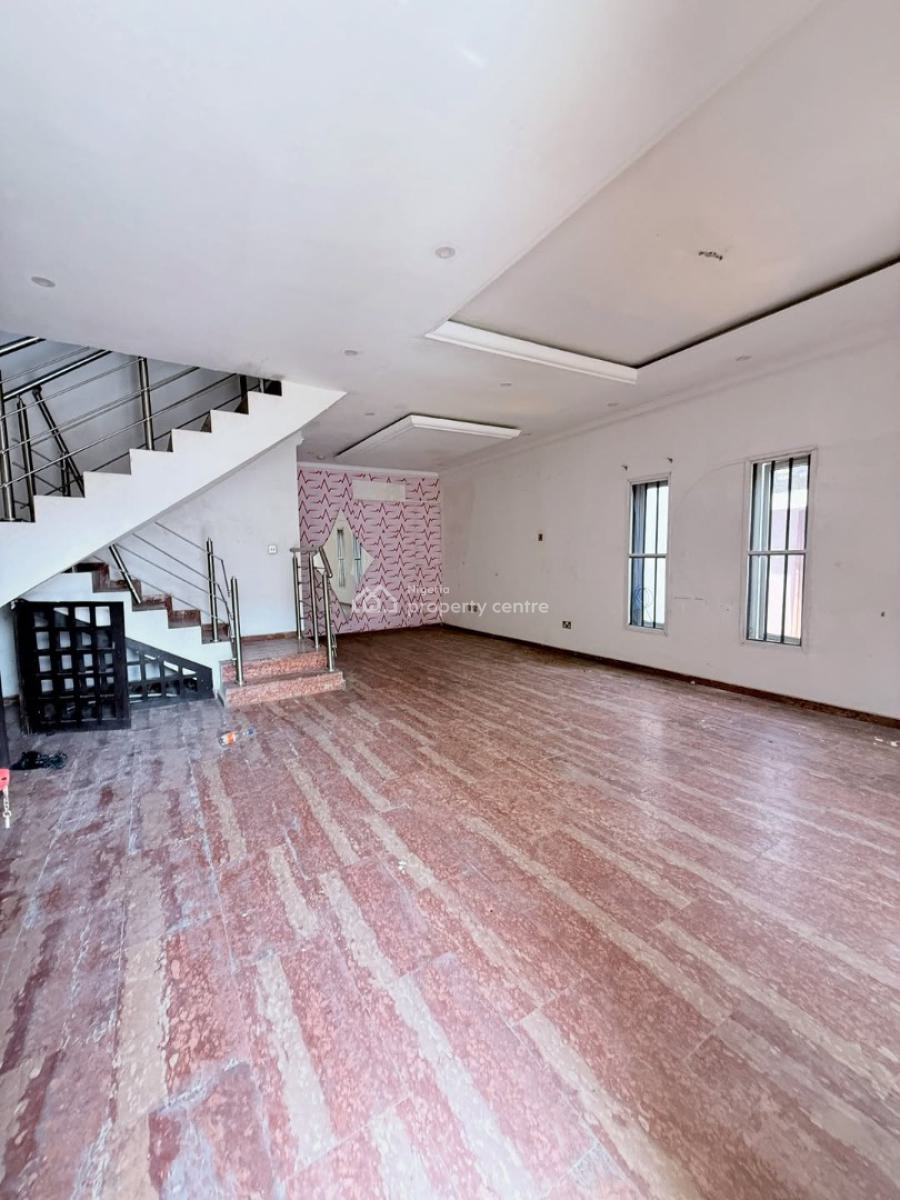 Four Bedroom Terrace Duplex, Osapa, Lekki, Lagos, Terraced Duplex for Sale