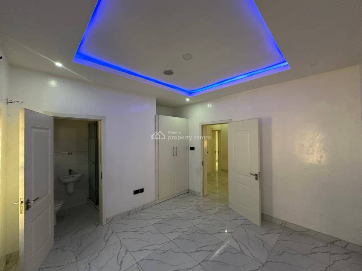 a Sapcious Decent 4 Bedroom Semi Detached Duplex, Abraham Adesanya, Ajah, Lagos, Semi-detached Duplex for Rent