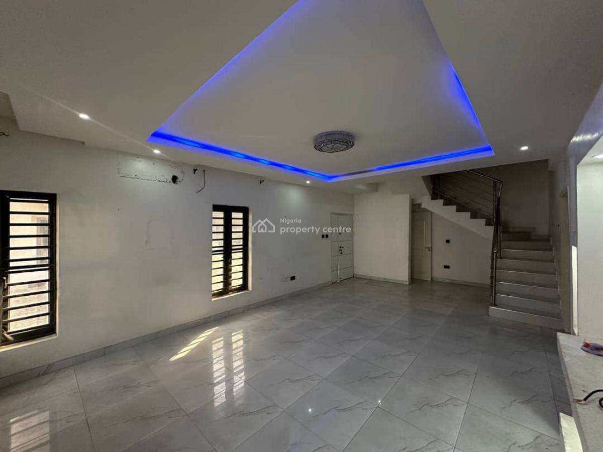 a Sapcious Decent 4 Bedroom Semi Detached Duplex, Abraham Adesanya, Ajah, Lagos, Semi-detached Duplex for Rent