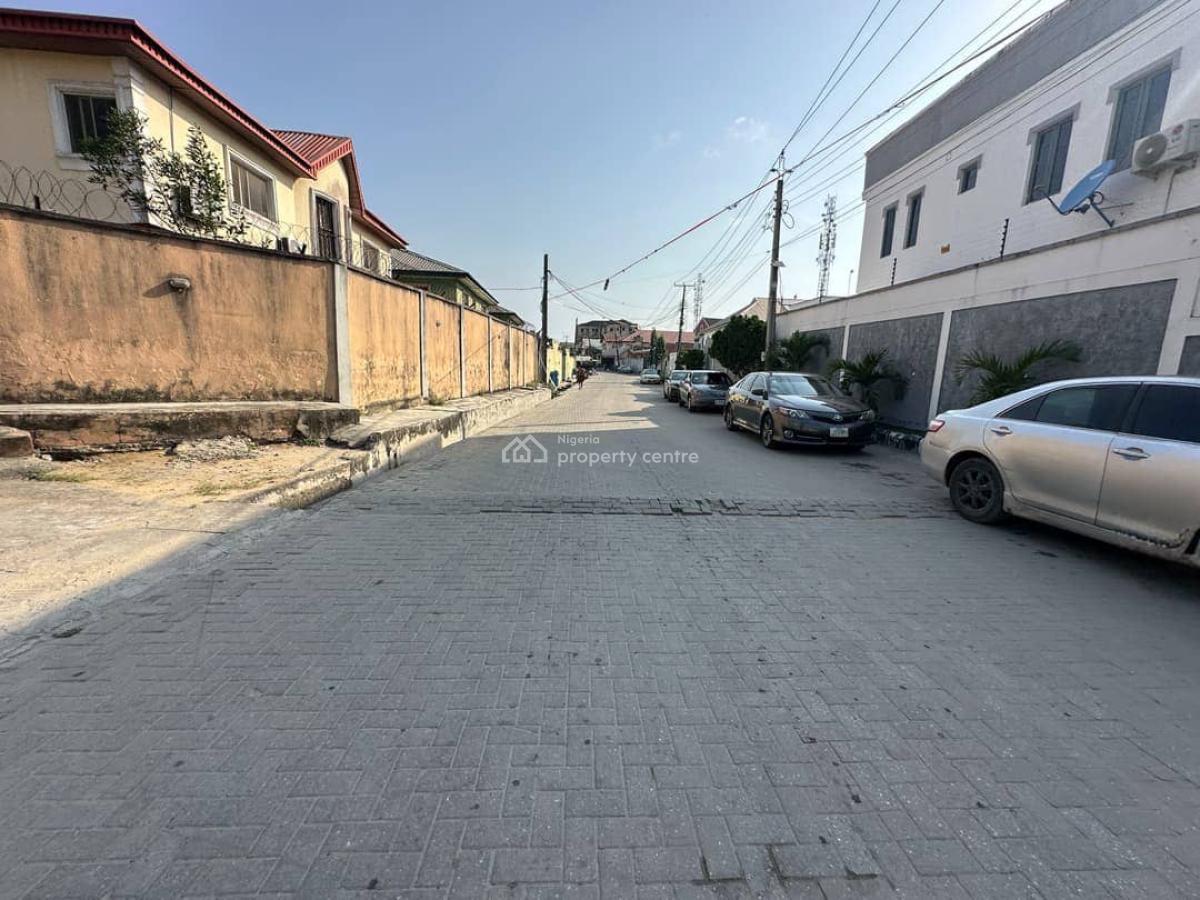 a Sapcious Decent 4 Bedroom Semi Detached Duplex, Abraham Adesanya, Ajah, Lagos, Semi-detached Duplex for Rent