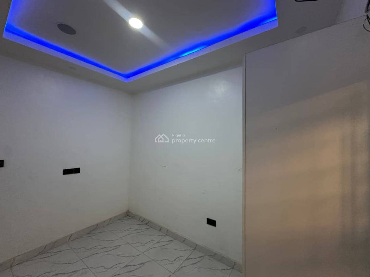 a Sapcious Decent 4 Bedroom Semi Detached Duplex, Abraham Adesanya, Ajah, Lagos, Semi-detached Duplex for Rent