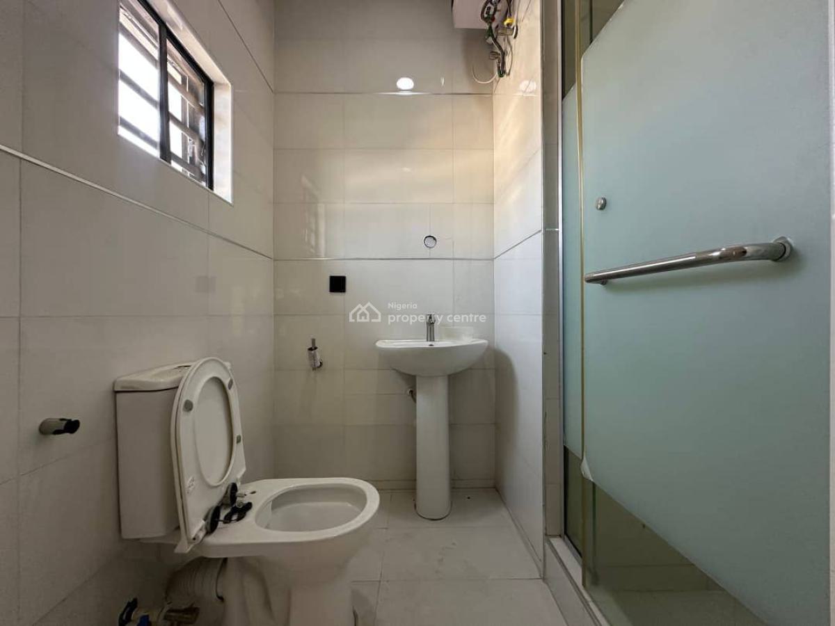a Sapcious Decent 4 Bedroom Semi Detached Duplex, Abraham Adesanya, Ajah, Lagos, Semi-detached Duplex for Rent
