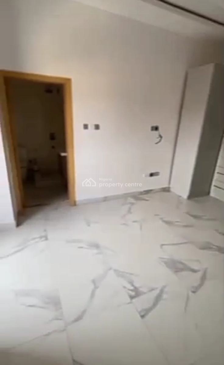 Upstairs Masters Bedroom in a Shared Apartment { Video}, Ikota Villa Estate, Ikota, Lekki, Lagos, Self Contain (single Rooms) for Rent