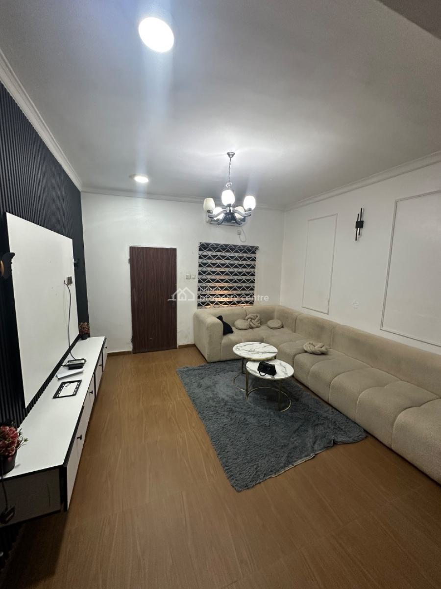 Two Bedroom Apartment in a Decent Neighborhood, 5th Avenue, Gwarinpa, Abuja, Flat / Apartment for Rent