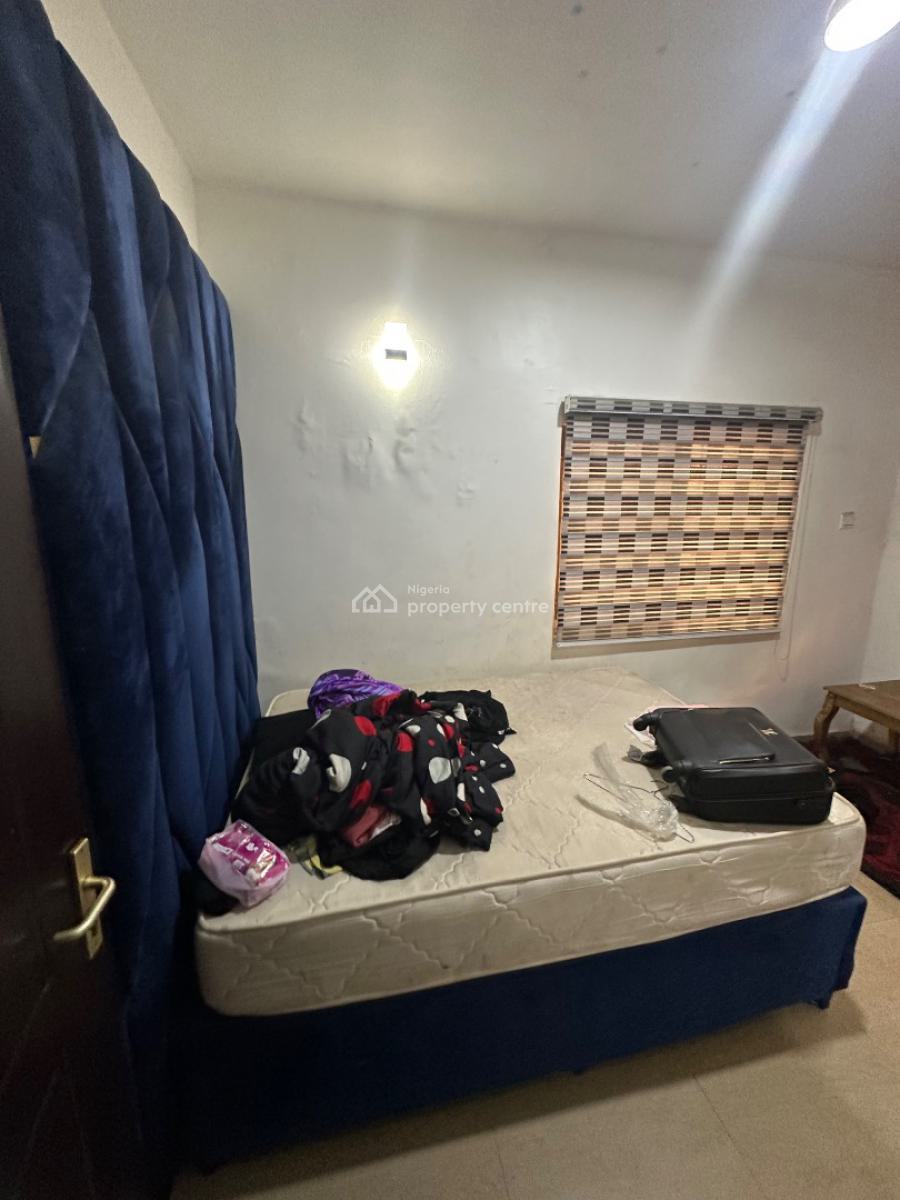 Two Bedroom Apartment in a Decent Neighborhood, 5th Avenue, Gwarinpa, Abuja, Flat / Apartment for Rent