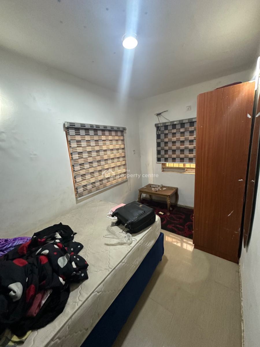 Two Bedroom Apartment in a Decent Neighborhood, 5th Avenue, Gwarinpa, Abuja, Flat / Apartment for Rent