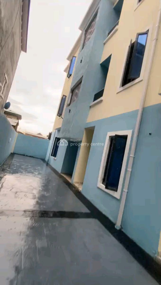 Newly Built Decent Spacious Mini Upflat with 2t1b, Kiniunifa Street, Sawmil, Gbagada, Lagos, Mini Flat (room and Parlour) for Rent