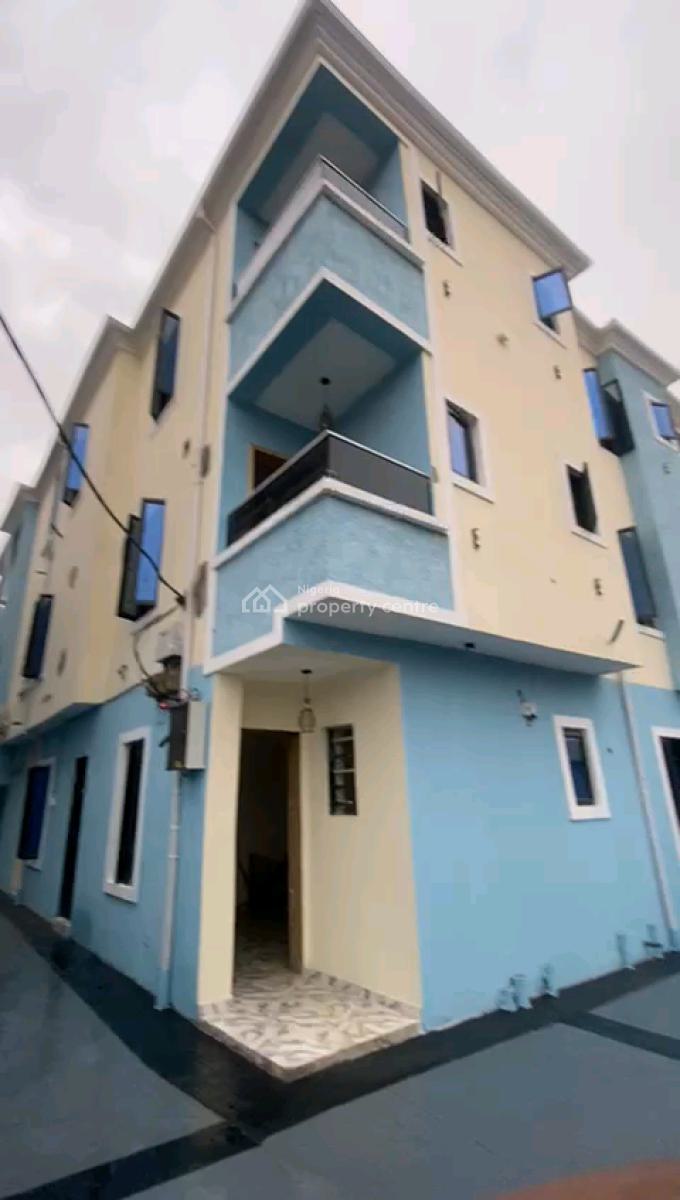 Newly Built Decent Spacious Mini Upflat with 2t1b, Kiniunifa Street, Sawmil, Gbagada, Lagos, Mini Flat (room and Parlour) for Rent