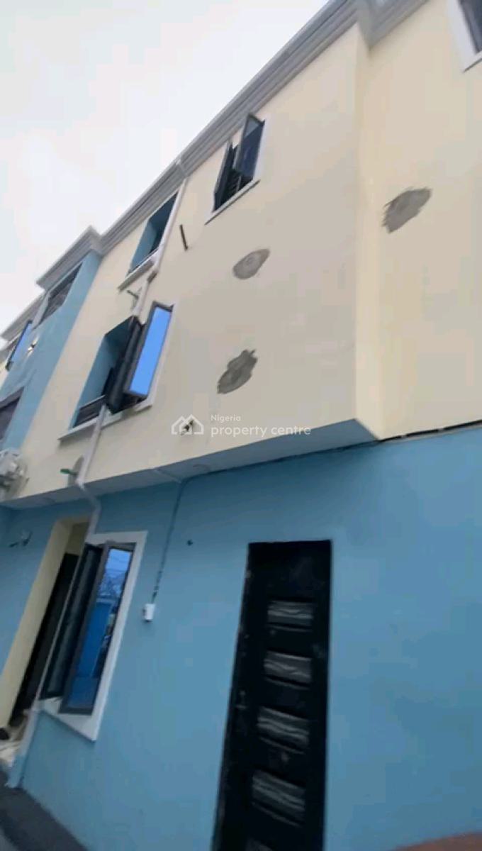 Newly Built Decent Spacious Mini Upflat with 2t1b, Kiniunifa Street, Sawmil, Gbagada, Lagos, Mini Flat (room and Parlour) for Rent
