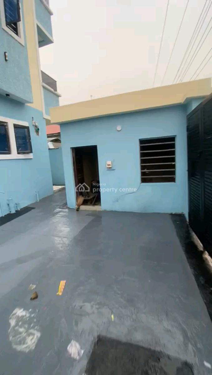 Newly Built Decent Spacious Mini Upflat with 2t1b, Kiniunifa Street, Sawmil, Gbagada, Lagos, Mini Flat (room and Parlour) for Rent