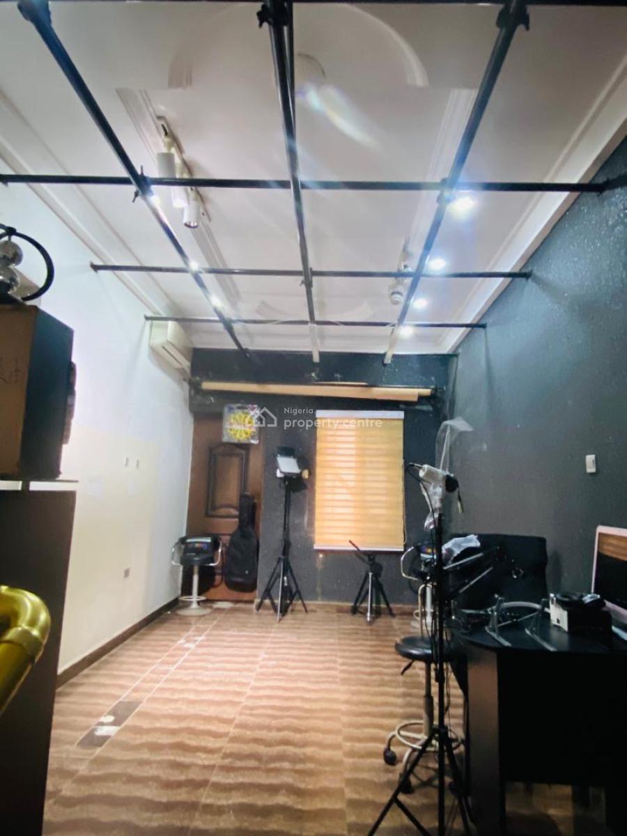 Prime Road-facing 4-bedroom Detached Duplex - Commercial/residential, Facing Ologo Road, Ologolo Lekki Lagos, Ologolo, Lekki, Lagos, Detached Duplex for Sale