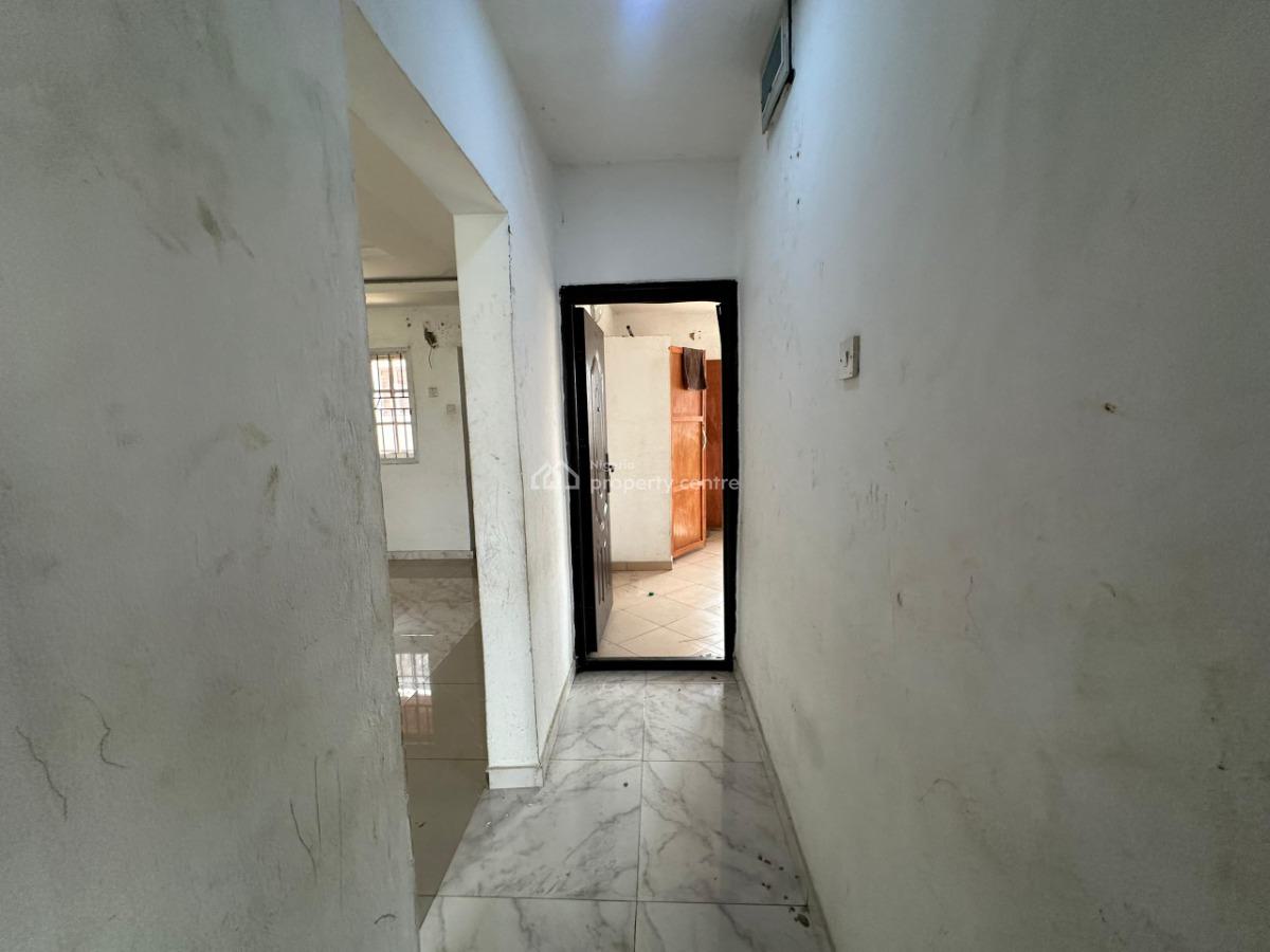 2 Bedroom Flat, Off International Airport Road Ajao Estate, Isolo, Lagos, Flat / Apartment for Rent