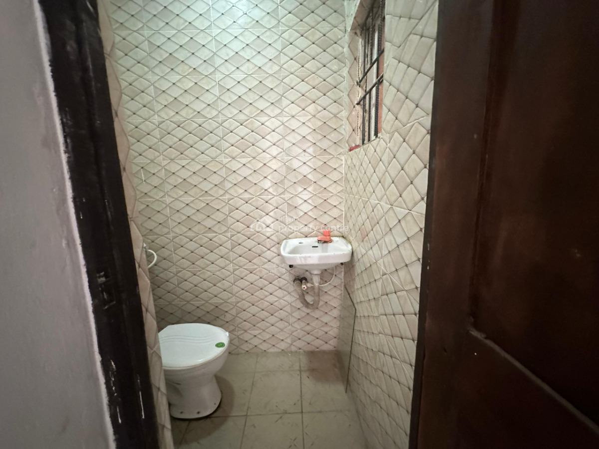 2 Bedroom Flat, Off International Airport Road Ajao Estate, Isolo, Lagos, Flat / Apartment for Rent