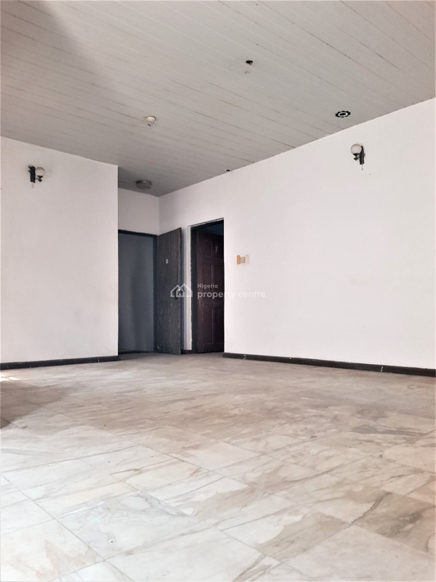 3 Bedroom Flat in a Tightly Secured Estate (4-in-a-compound) Upstairs, Ikota, Lekki, Lagos, Flat / Apartment for Rent