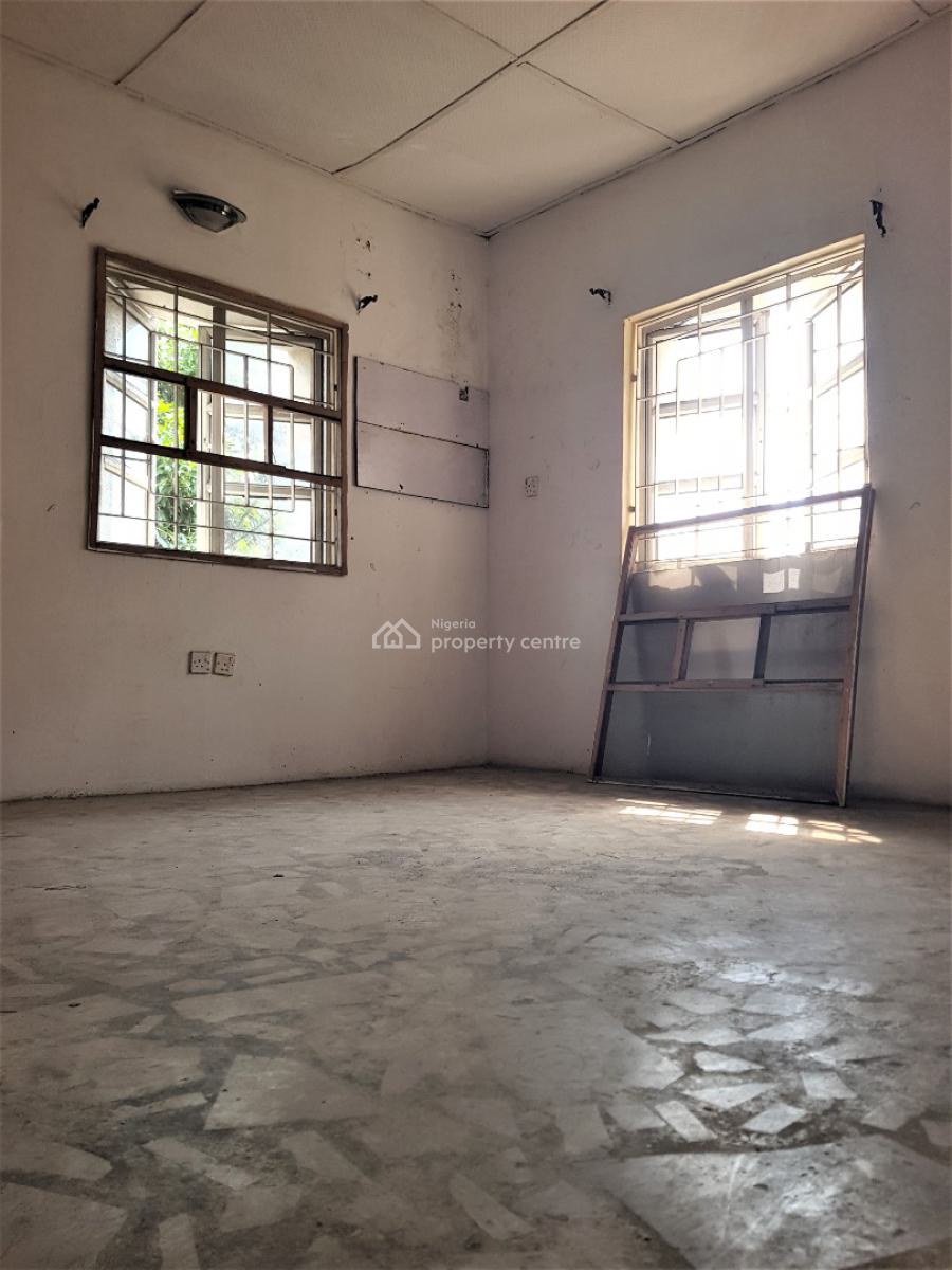 3 Bedroom Flat in a Tightly Secured Estate (4-in-a-compound) Upstairs, Ikota, Lekki, Lagos, Flat / Apartment for Rent