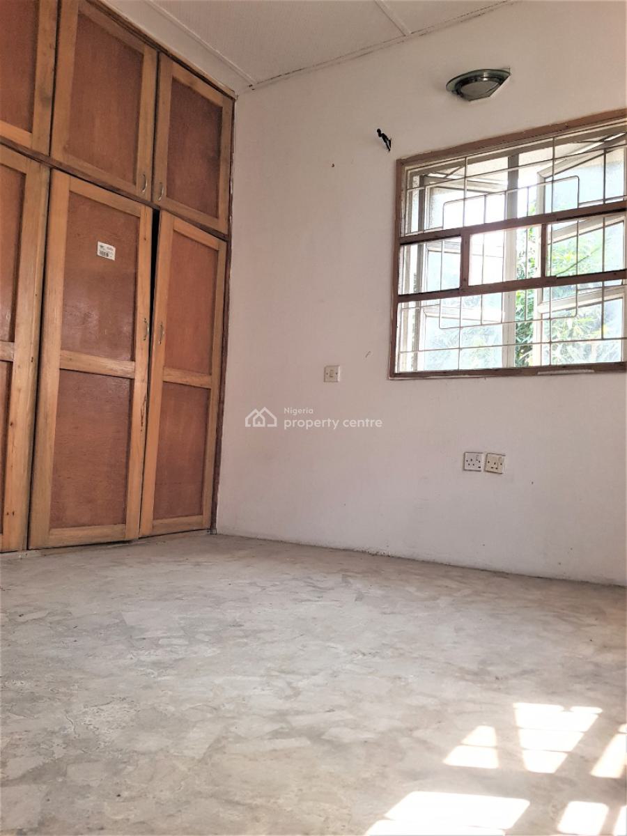 3 Bedroom Flat in a Tightly Secured Estate (4-in-a-compound) Upstairs, Ikota, Lekki, Lagos, Flat / Apartment for Rent