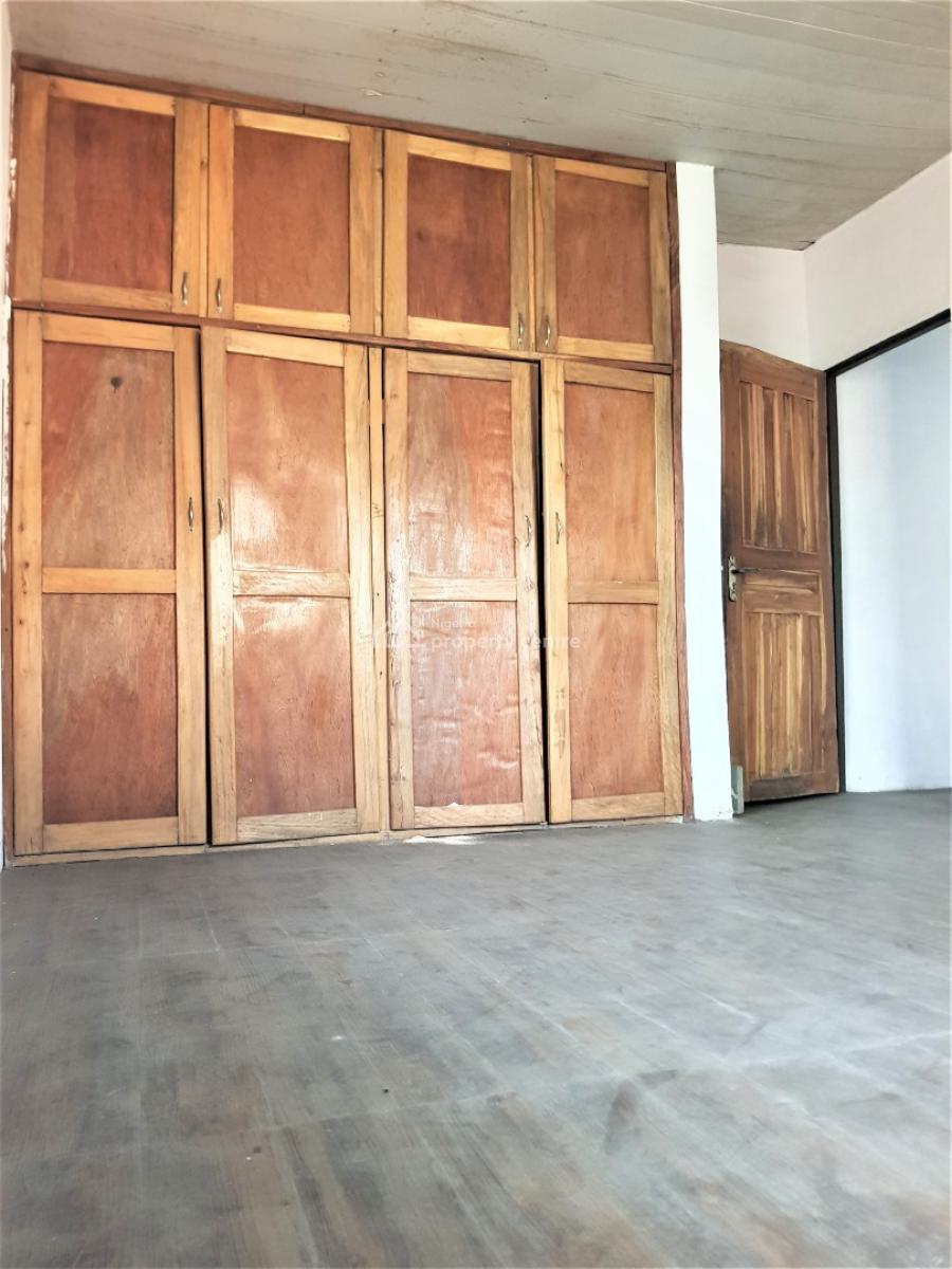 3 Bedroom Flat in a Tightly Secured Estate (4-in-a-compound) Upstairs, Ikota, Lekki, Lagos, Flat / Apartment for Rent