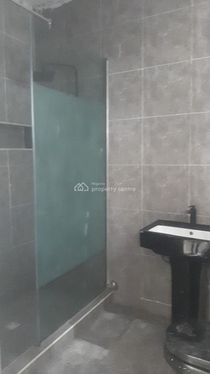 Serviced and 24/7 Power Supply 2 Bedroom En-suite Flat with Swimming P, Ikate Elegushi, Lekki, Lagos, Flat / Apartment for Rent