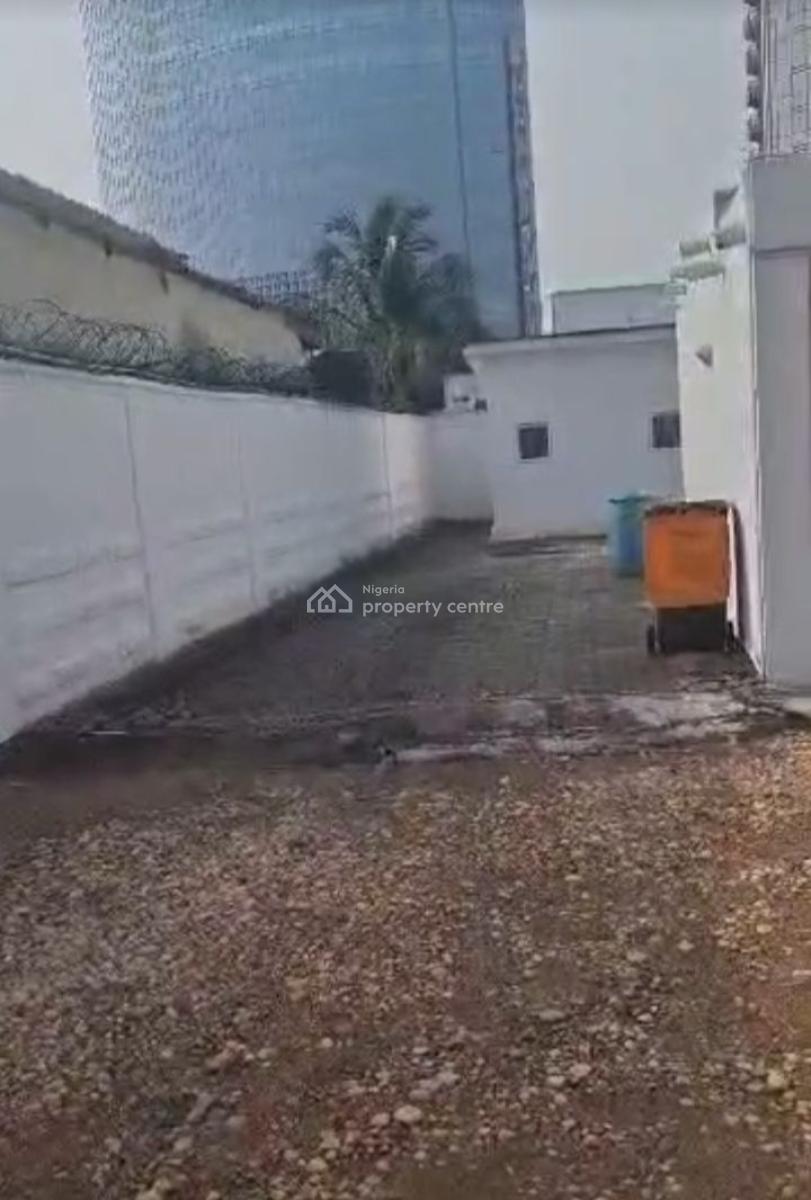 Land Measuring 1,470sqm with Dilapidated Structure, Samuel Manuwa Street, Victoria Island (vi), Lagos, Mixed-use Land for Sale