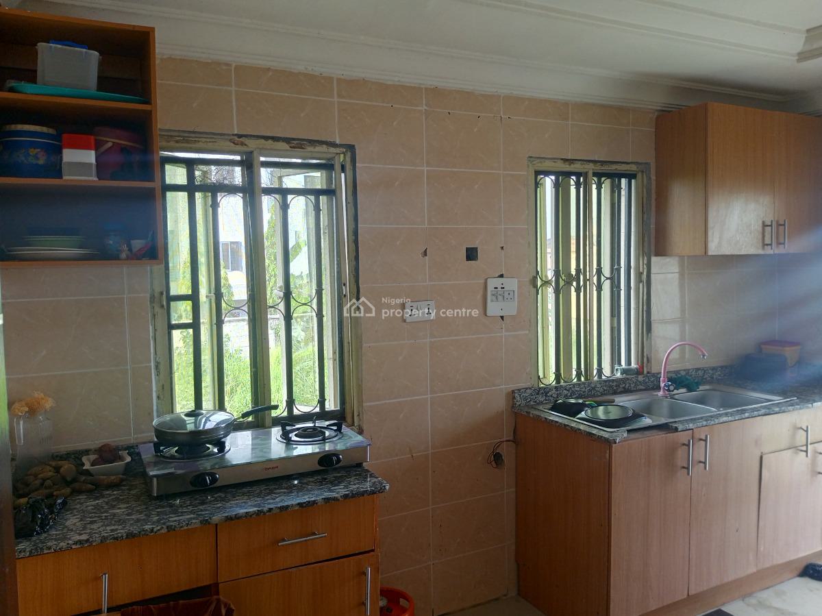 Roommate Needed, Lekki Scheme 2, Ajiwe, Ajah, Lagos, Self Contain (single Rooms) for Rent