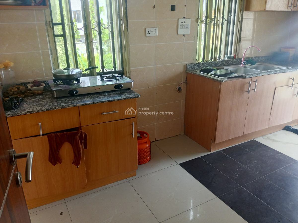 Roommate Needed, Lekki Scheme 2, Ajiwe, Ajah, Lagos, Self Contain (single Rooms) for Rent