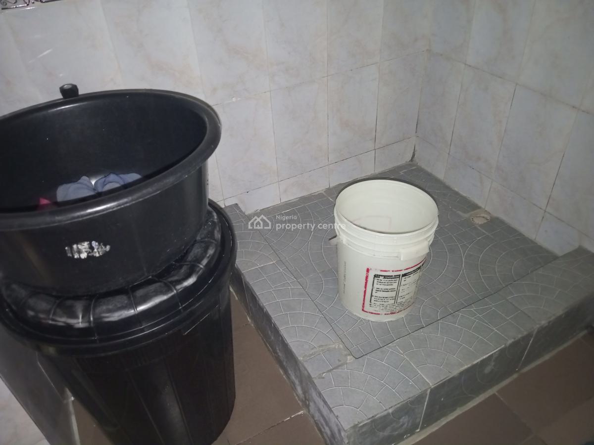 Roommate Needed, Lekki Scheme 2, Ajiwe, Ajah, Lagos, Self Contain (single Rooms) for Rent