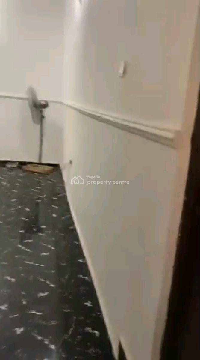 Nice Spacious 2berdoom  Flat, K-farm Estate , Obawole, Ogba, Ikeja, Lagos, Flat / Apartment for Rent