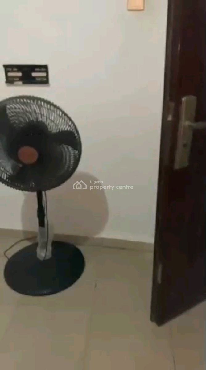 Nice Spacious 2berdoom  Flat, K-farm Estate , Obawole, Ogba, Ikeja, Lagos, Flat / Apartment for Rent