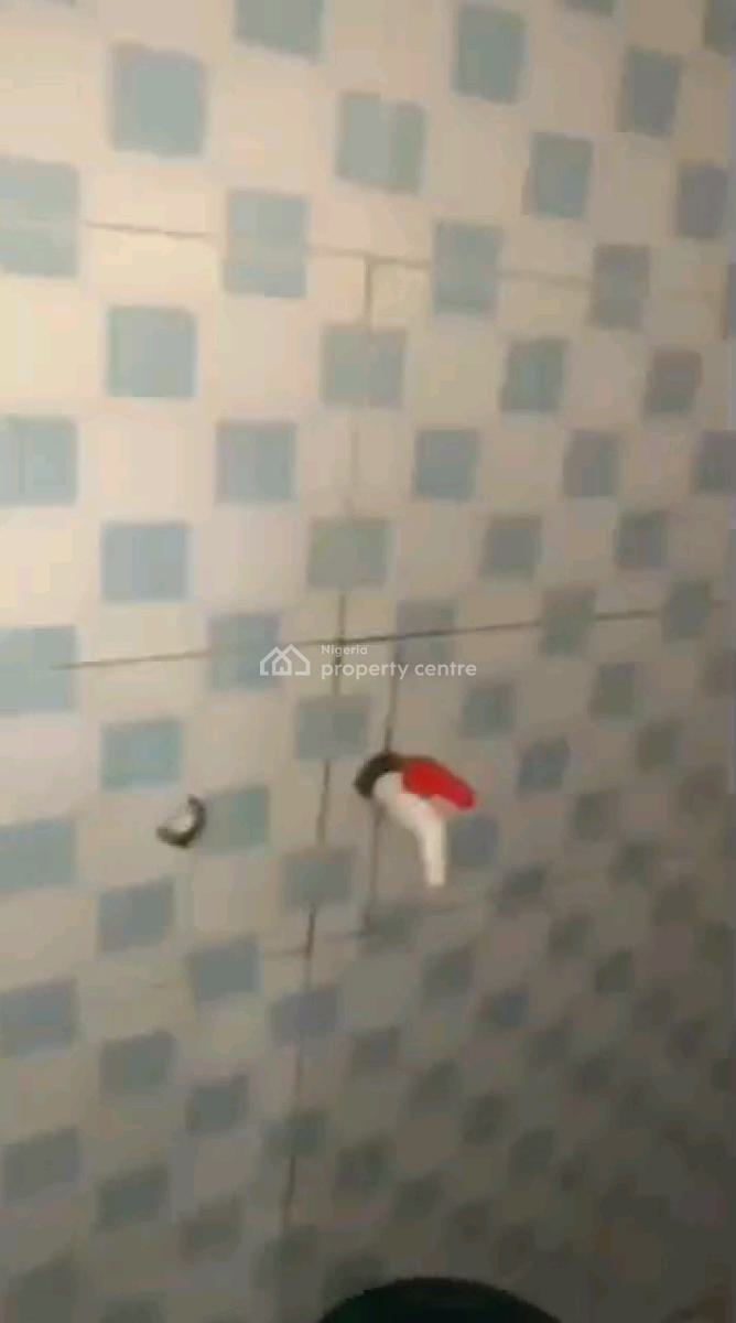 Nice Spacious 2berdoom  Flat, K-farm Estate , Obawole, Ogba, Ikeja, Lagos, Flat / Apartment for Rent