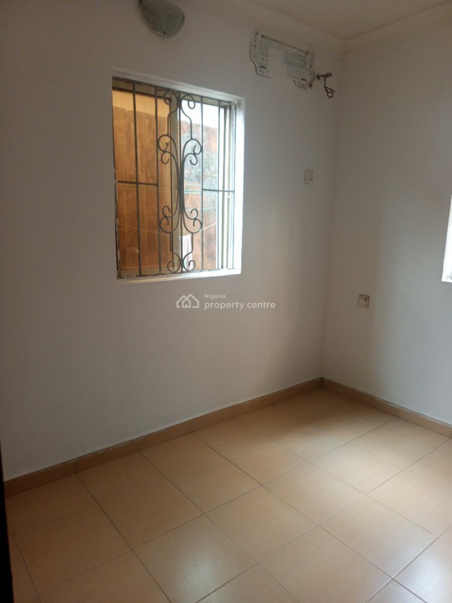 Clean and Affordable 2 Bedroom Downstairs, Off Mobil Road Ilaje, Ilaje, Ajah, Lagos, Flat / Apartment for Rent