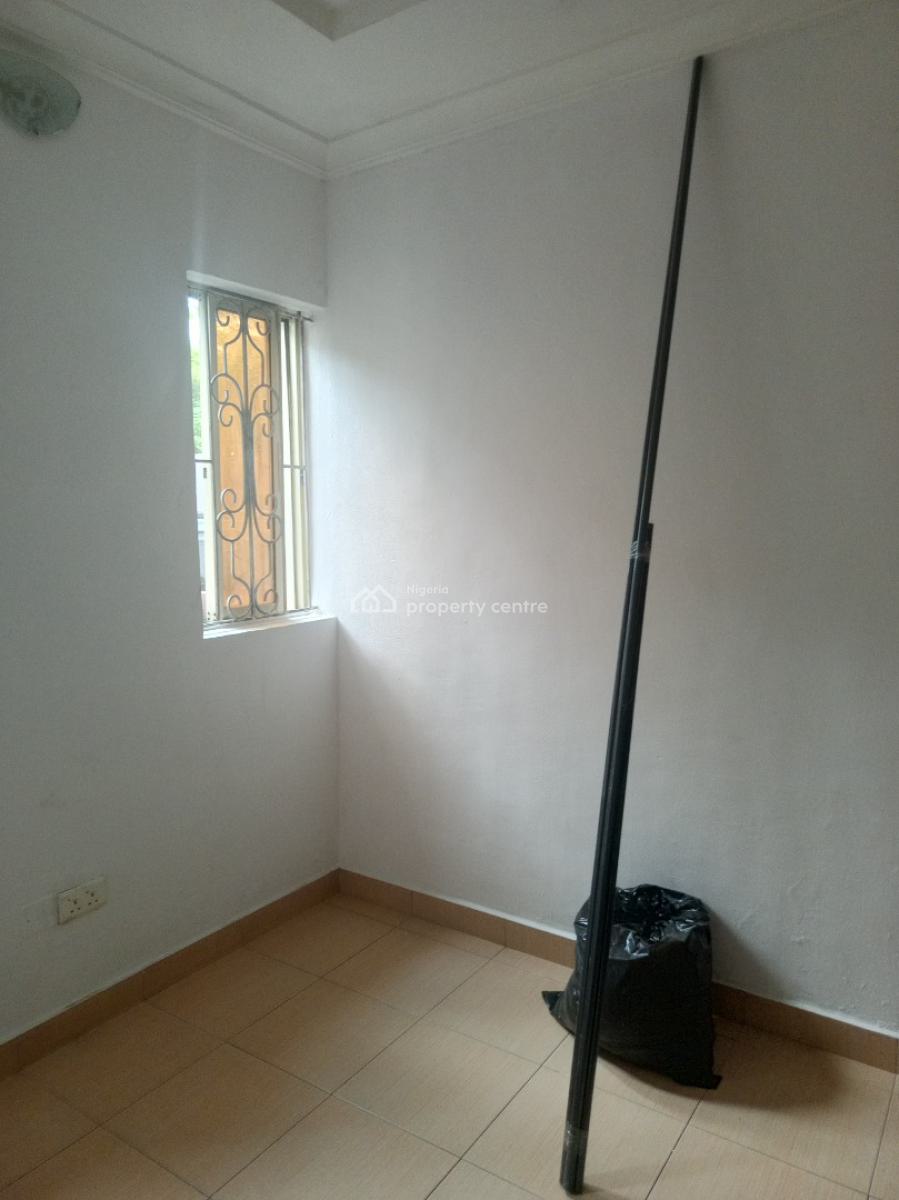Clean and Affordable 2 Bedroom Downstairs, Off Mobil Road Ilaje, Ilaje, Ajah, Lagos, Flat / Apartment for Rent