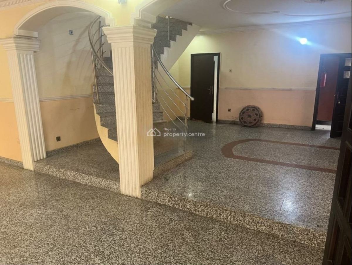 Stunning Self Compound 5-bedroom Semi-detached Duplex with a 2-room Bq, Lekki Phase 1, Lekki, Lagos, Semi-detached Duplex for Rent