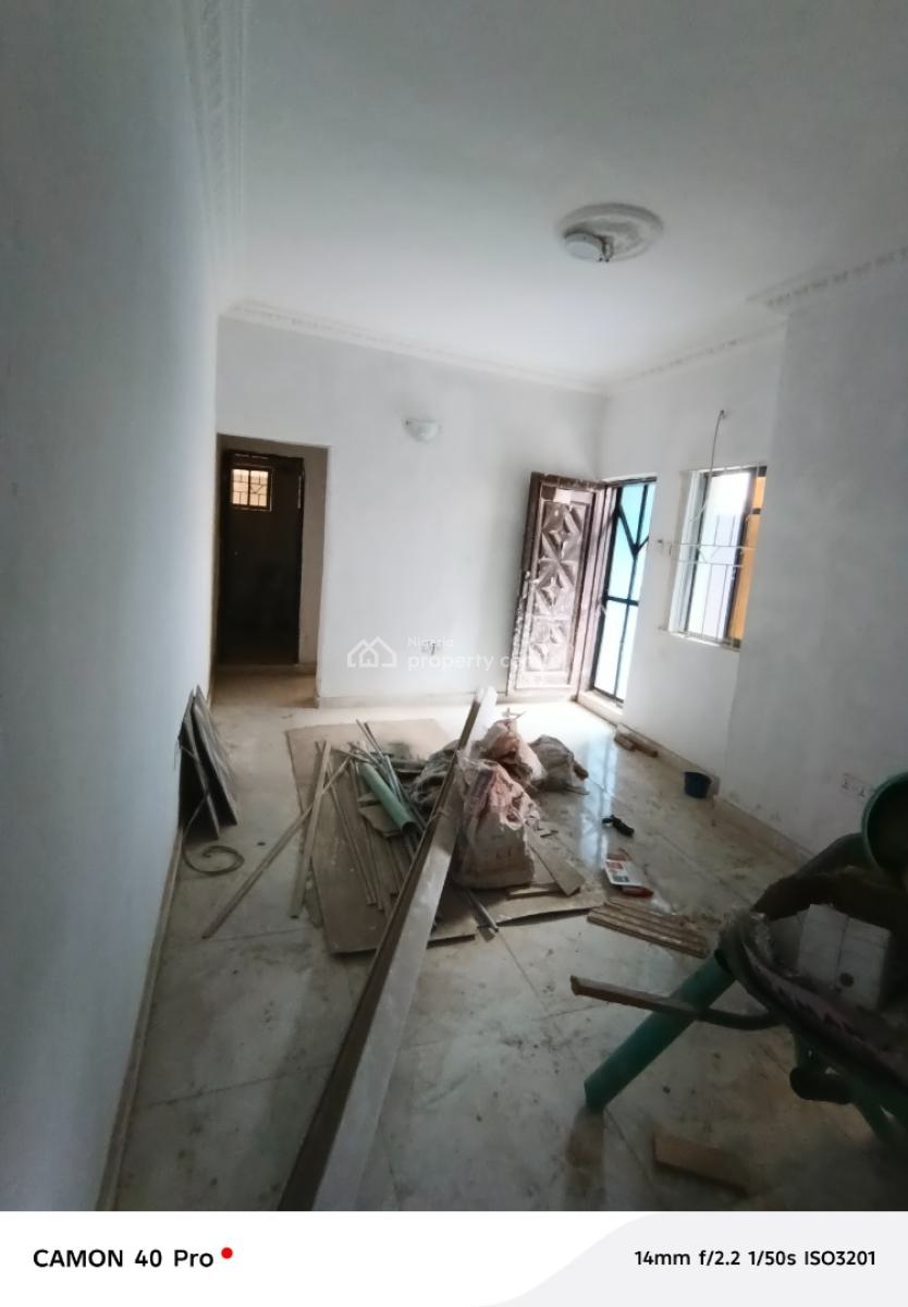 Mini Flat + a Large Store, Ikate, Surulere, Lagos, Mini Flat (room and Parlour) for Rent