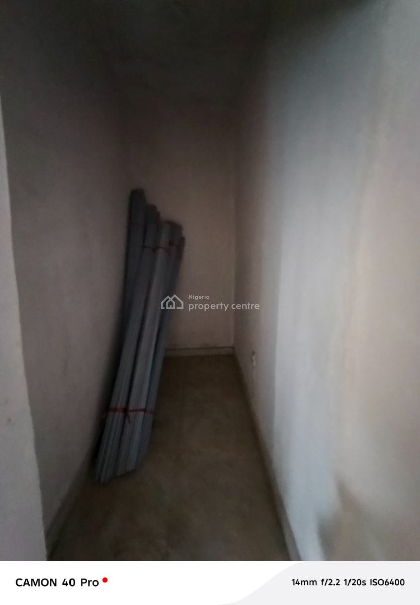 Mini Flat + a Large Store, Ikate, Surulere, Lagos, Mini Flat (room and Parlour) for Rent