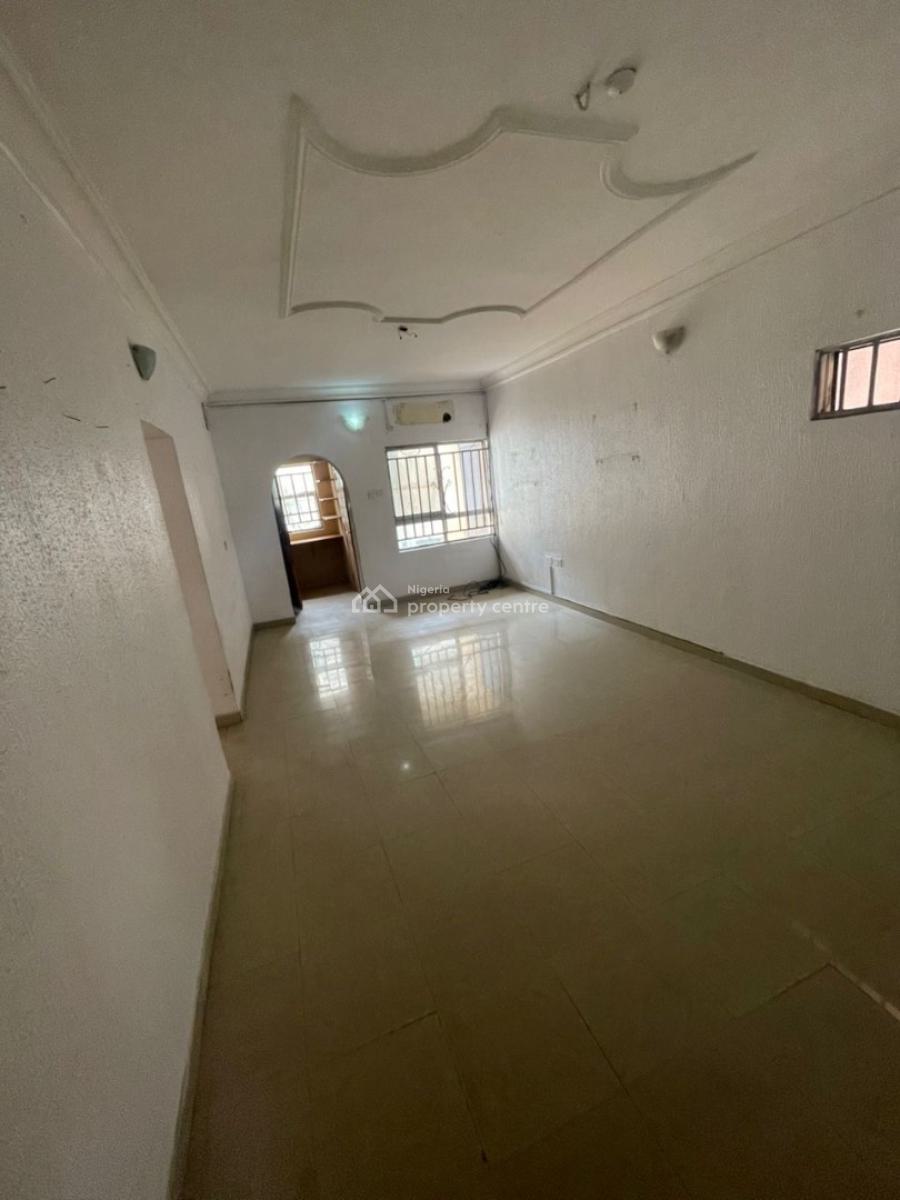 Newly Renovated 3 Bedroom Flat, Agungi, Lekki Lagos, Agungi, Lekki, Lagos, Flat / Apartment for Rent