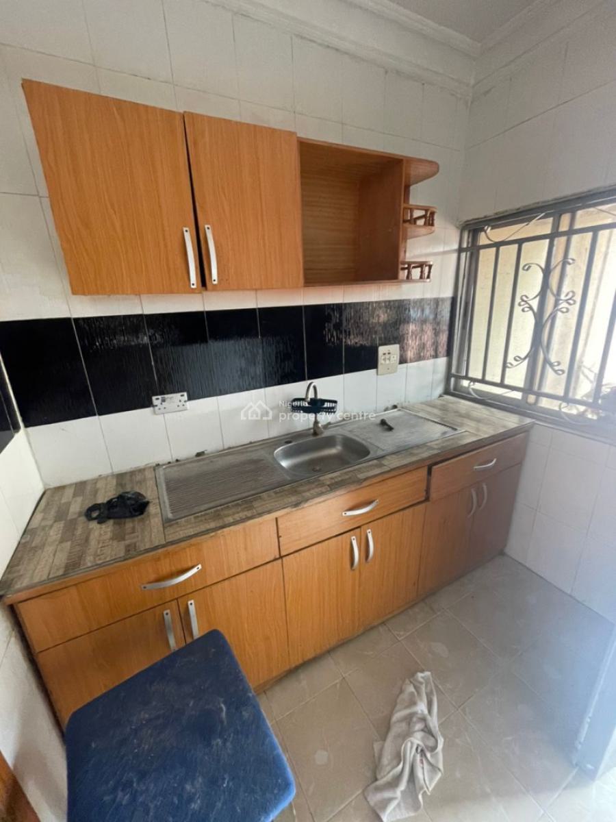 Newly Renovated 3 Bedroom Flat, Agungi, Lekki Lagos, Agungi, Lekki, Lagos, Flat / Apartment for Rent