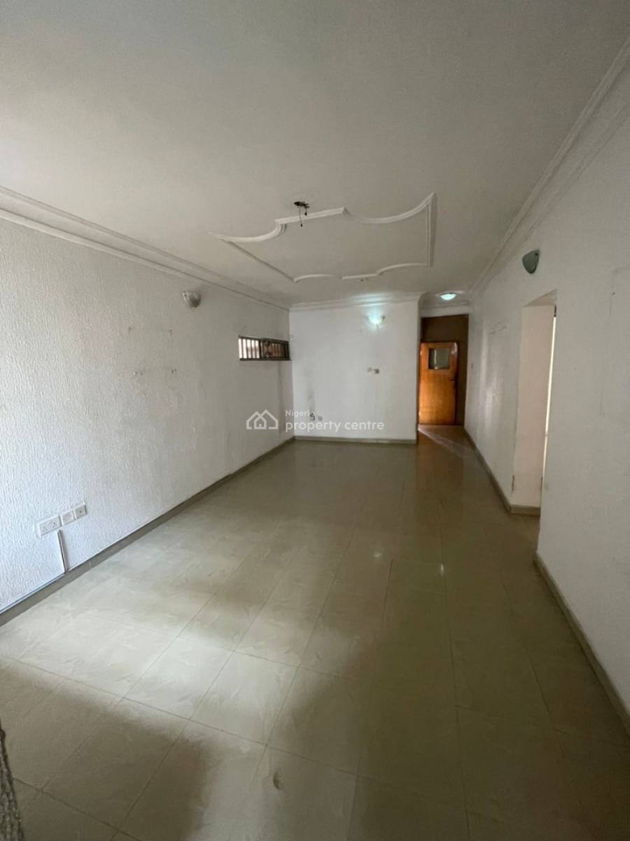 Newly Renovated 3 Bedroom Flat, Agungi, Lekki Lagos, Agungi, Lekki, Lagos, Flat / Apartment for Rent
