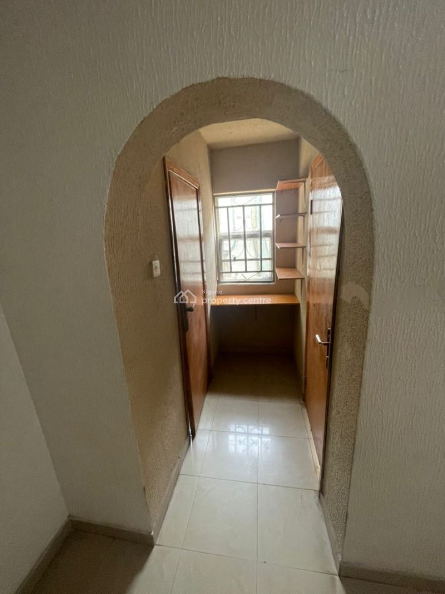 Newly Renovated 3 Bedroom Flat, Agungi, Lekki Lagos, Agungi, Lekki, Lagos, Flat / Apartment for Rent