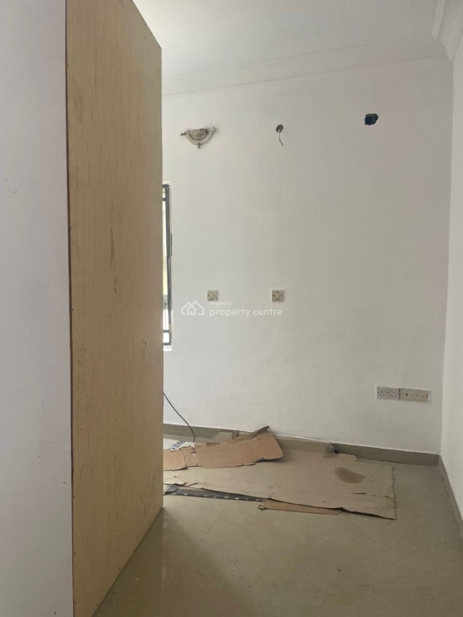 Newly Renovated 3 Bedroom Flat, Agungi, Lekki Lagos, Agungi, Lekki, Lagos, Flat / Apartment for Rent