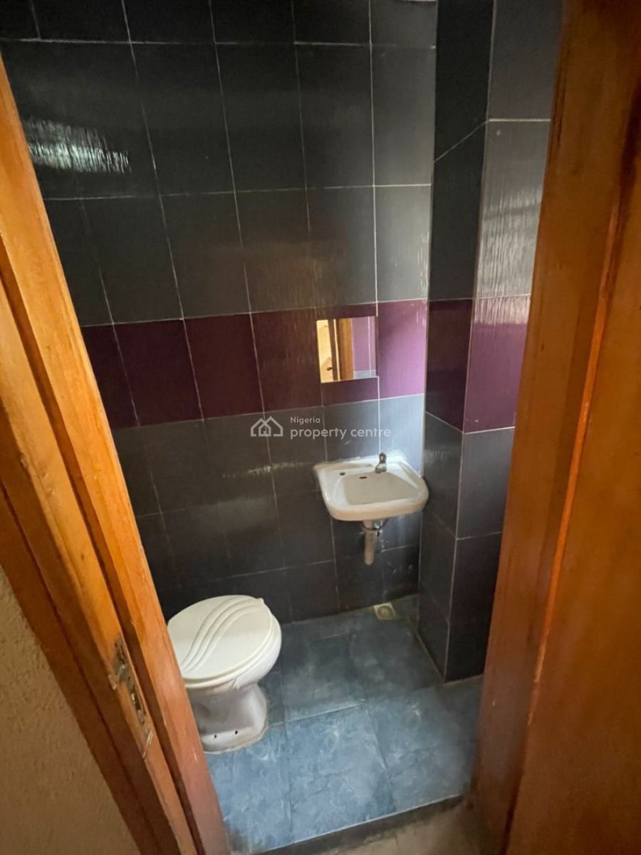 Newly Renovated 3 Bedroom Flat, Agungi, Lekki Lagos, Agungi, Lekki, Lagos, Flat / Apartment for Rent