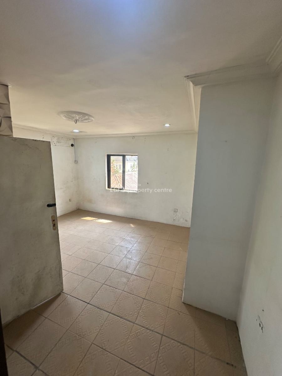 a Standard and Spacious One Room Self Contain Apartment in a Good Area, 5th Avenue, Gwarinpa, Abuja, Self Contain (single Rooms) for Rent