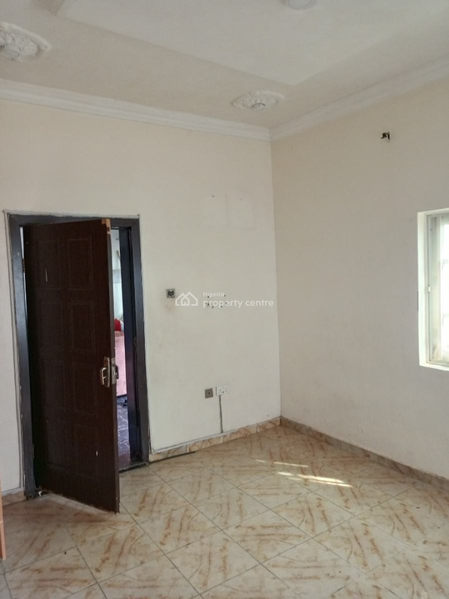 Standard and Spacious 2bedroom Apartment (downstairs), Abraham Adesanyan, Ogombo, Ajah, Lagos, Flat / Apartment for Rent