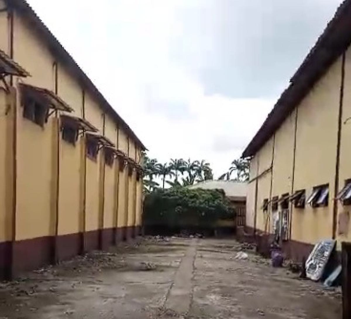 Big Warehouse with Office Spaces 100ft By 400ft Land, Santana Market, Sapele Road, Benin, Oredo, Edo, Warehouse for Sale