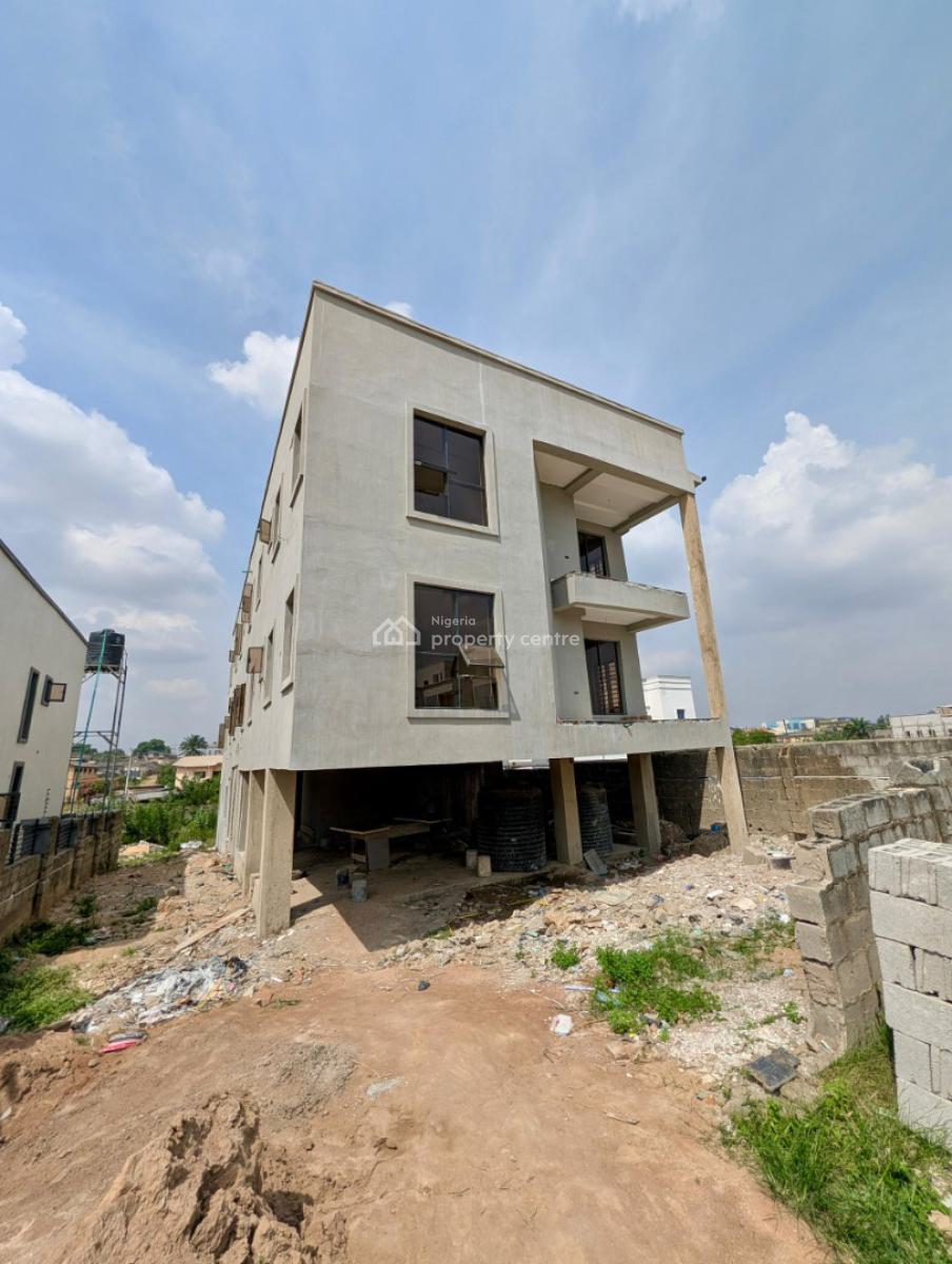 2-bedroom Apartments, Location: Chief Lateef Oyelade, Ring Road Gra, Ibadan, Oyo, House for Sale