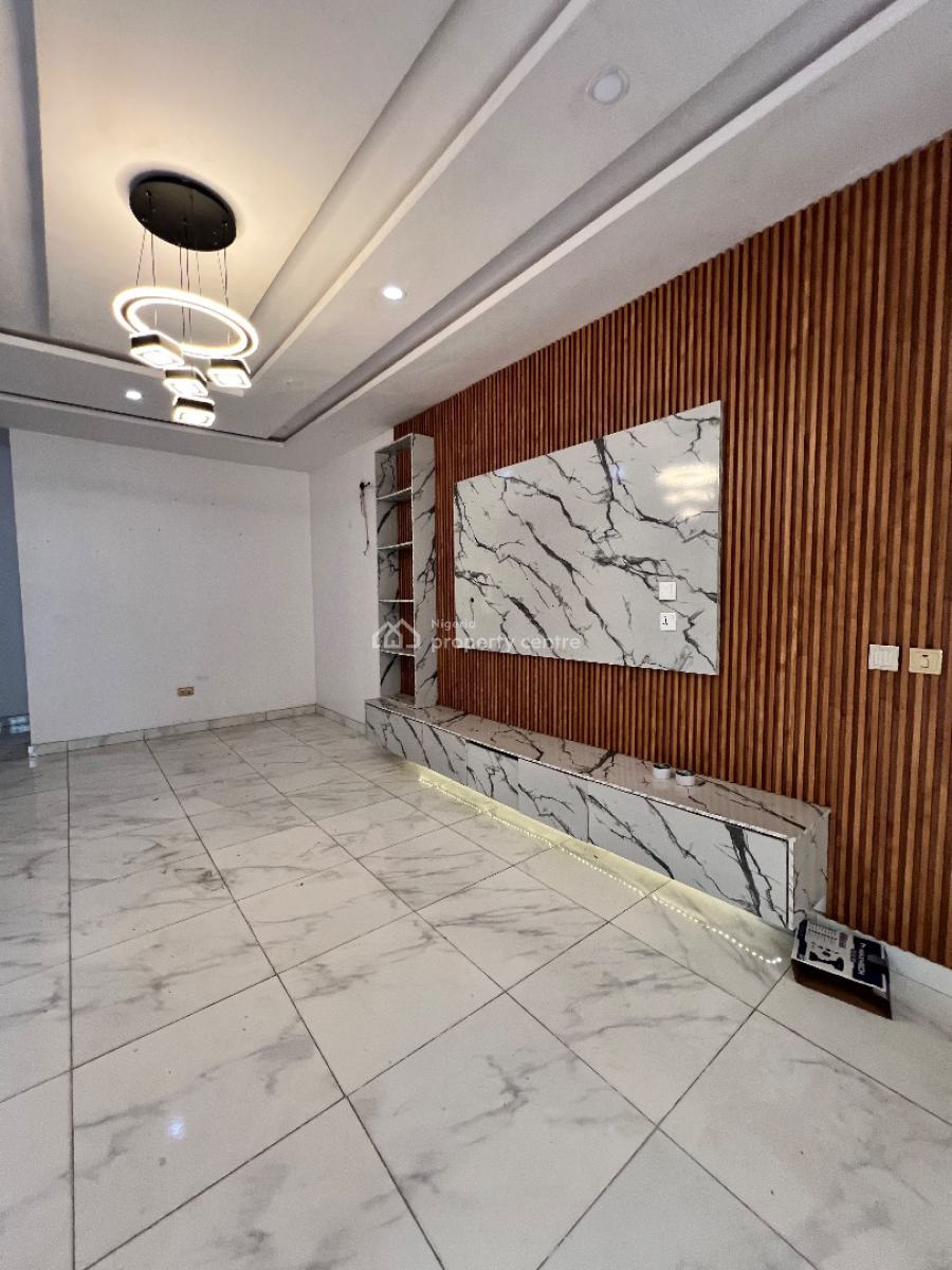 a Standard 2bedroom Flat, Pepperoni Abraham Adesunya Ajah, Lekki Phase 2, Lekki, Lagos, Flat / Apartment for Rent