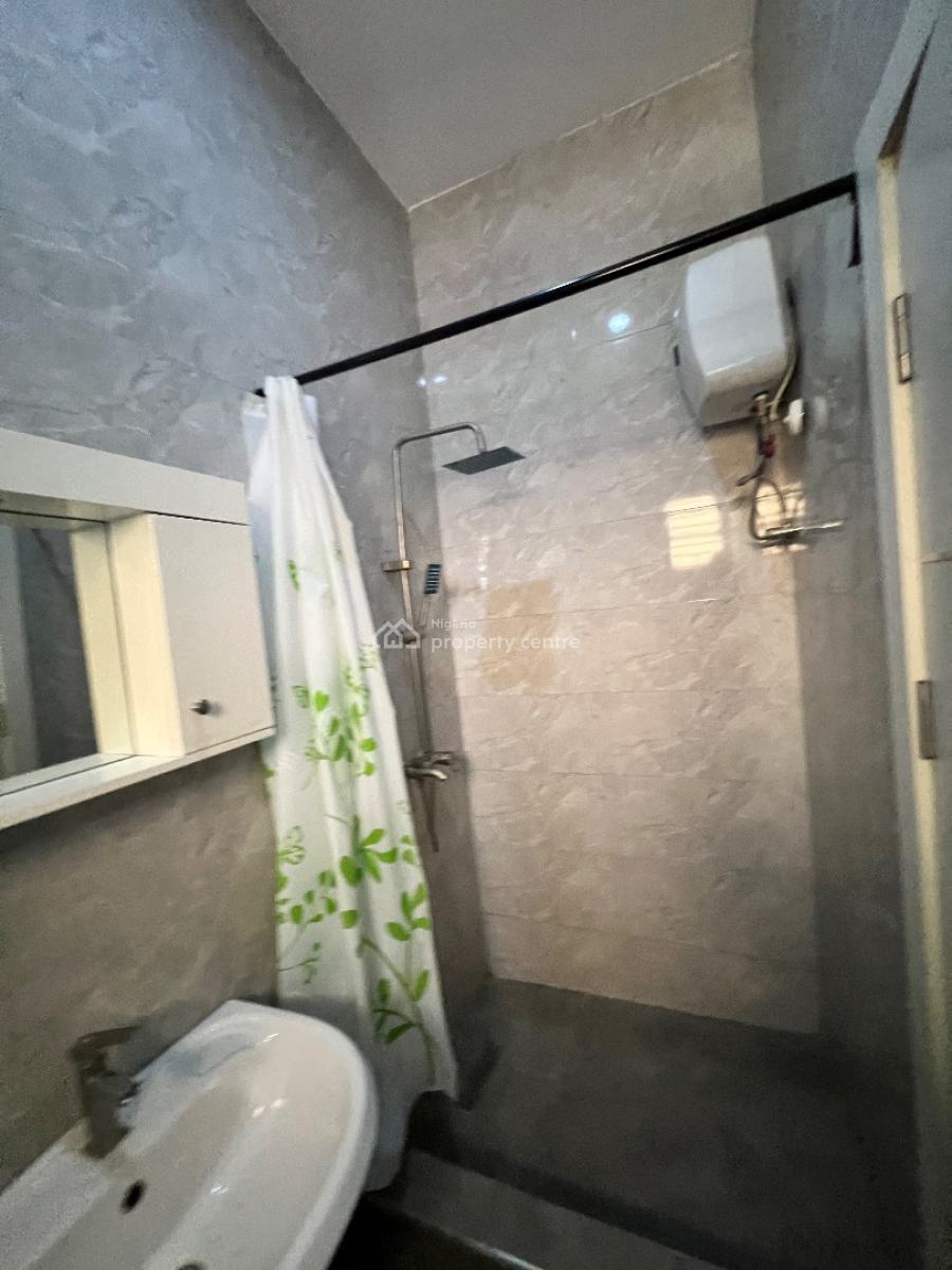 a Standard 2bedroom Flat, Pepperoni Abraham Adesunya Ajah, Lekki Phase 2, Lekki, Lagos, Flat / Apartment for Rent