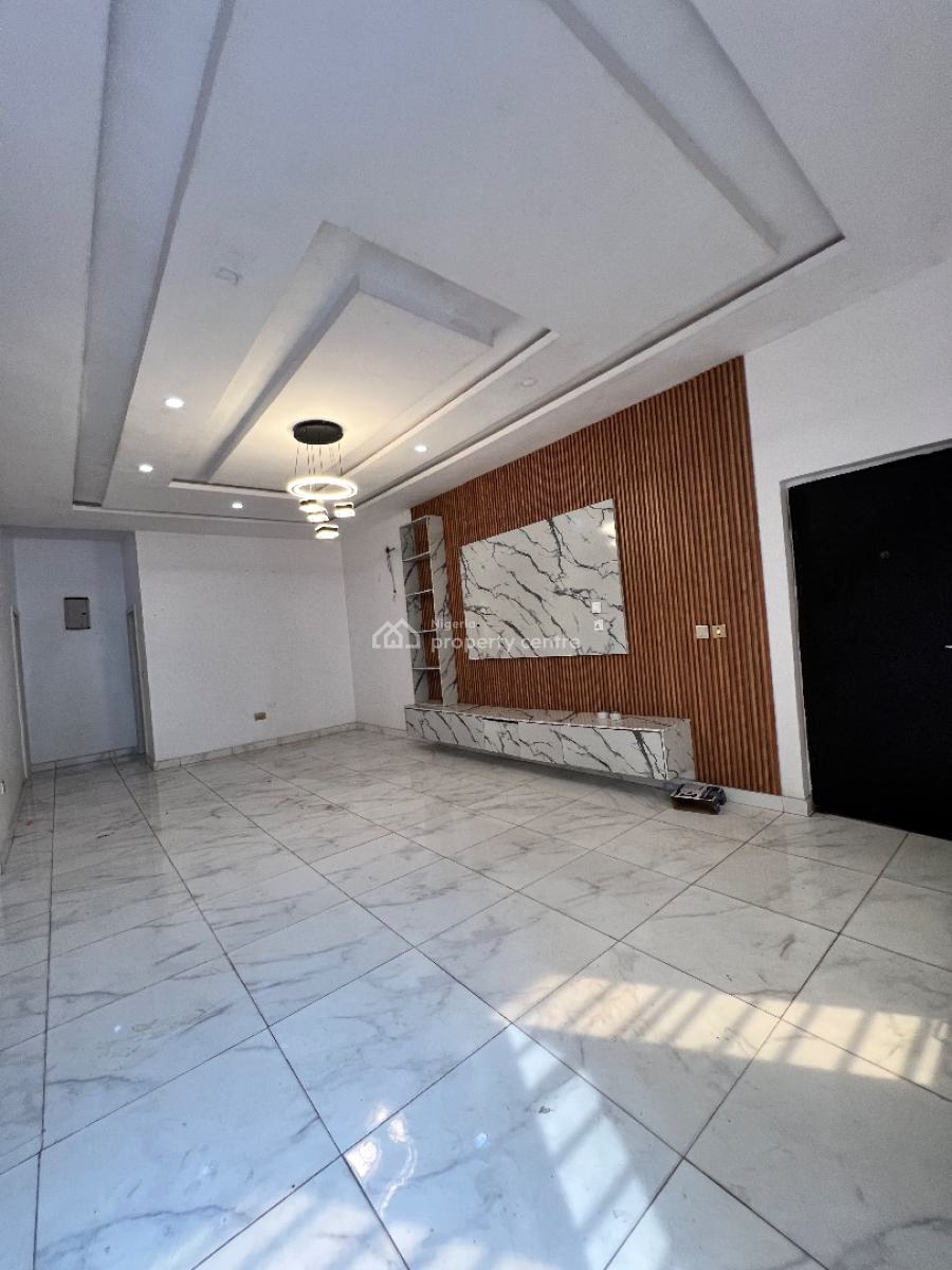 a Standard 2bedroom Flat, Pepperoni Abraham Adesunya Ajah, Lekki Phase 2, Lekki, Lagos, Flat / Apartment for Rent